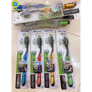 10 CHIẾC BÀN CHẢI ĐÁNH RĂNG THAN TRE HOẠT TÍNH HÀN QUỐC BOSSI