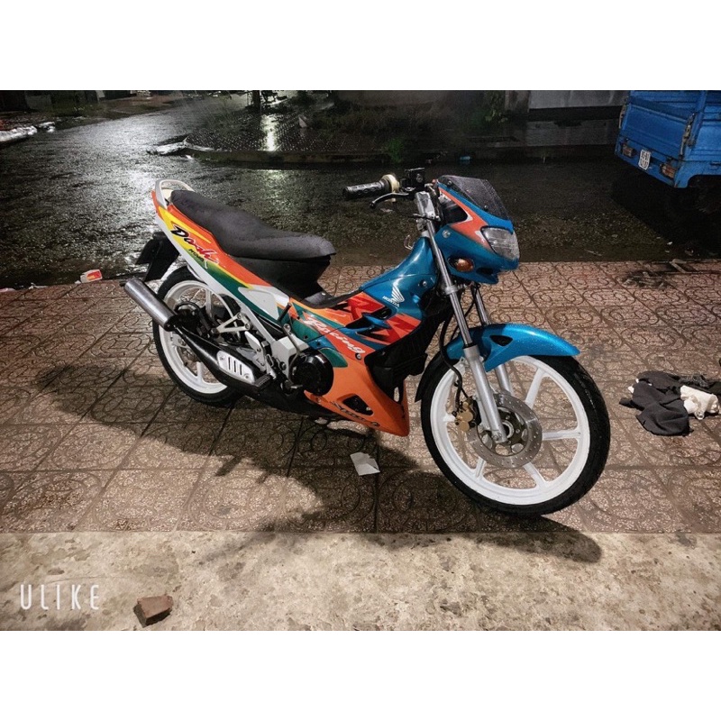 Tem dán xe DASH, Tem Nova Dash 2001 Thailand