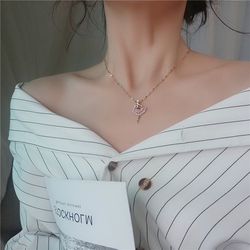 Dây Chuyền Thép Titan Mạ Vàng 18K Mặt Hình Cô Gái Múa Ba Lê Phong Cách Mới