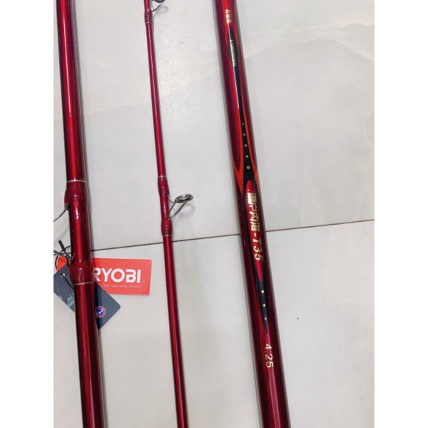 Cần 3 đoạn ryobi màu đỏ 4m25