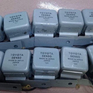 Cục chốp toyota tingtong xi nhan thông dụng các lọai xe chữ trên hình ngẫu nhiên