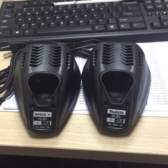 Sạc makita 10,8v ( 12v)
