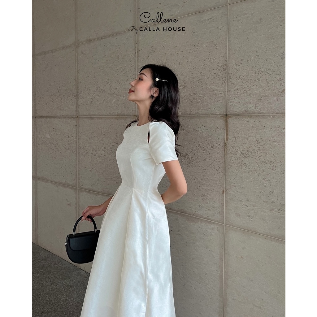 Đầm dự tiệc cưới khoét vai tà xéo kèm tag đá màu trắng Callene (CC276)