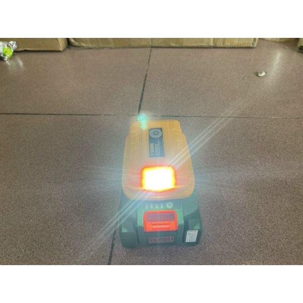 Đèn Pin Led, Đèn Pha Led KÈM CỔNG SẠC DỰ PHÒNG Dùng Pin Chân Pin Phổ Thông Makitaa 14,4v - 21v CHÍNH HÃNG HUKAN Thiết Kế
