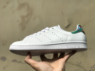 Giày Stan Smith mới phối gót hoa bền êm đẹp