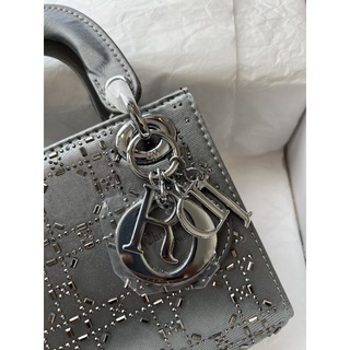 dior đá sz 17