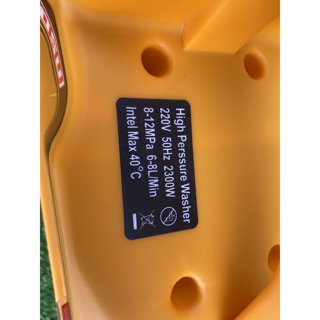 Máy rửa xe itosu 2300w lỗi đồng 100% có chỉnh áp tặng bình bot tuyết