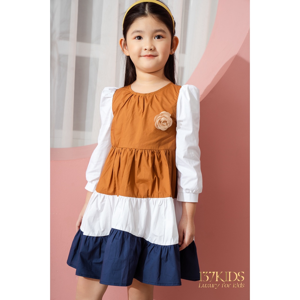 Váy dài tay dáng xòe bé gái 137KIDS thiết kế cao cấp tặng hoa cài váy