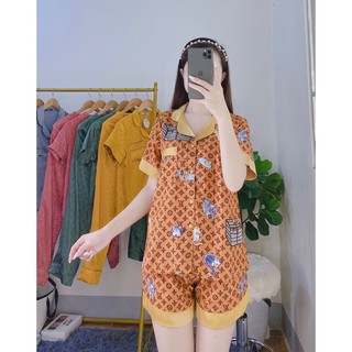 Bộ lụa hoạ tiết áo cộc quần đùi