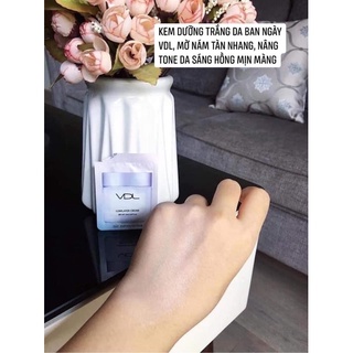 Kem dưỡng trắng da ban ngày vdl
