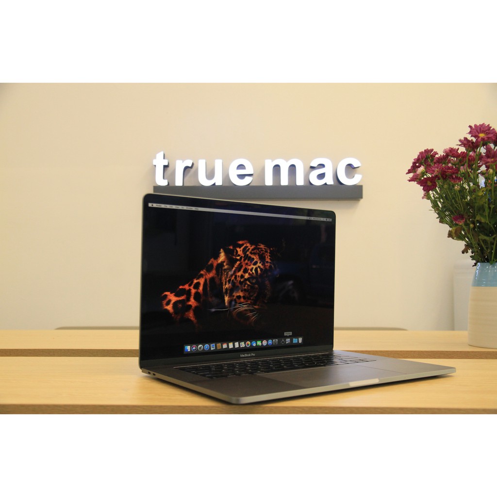 MacBook Pro 15" 2017 MPTR2 mới 99%