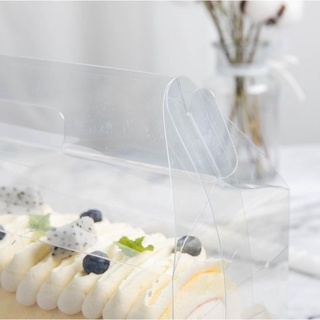 Hộp mica đựng bánh cuộn, bánh kem kèm đế lót