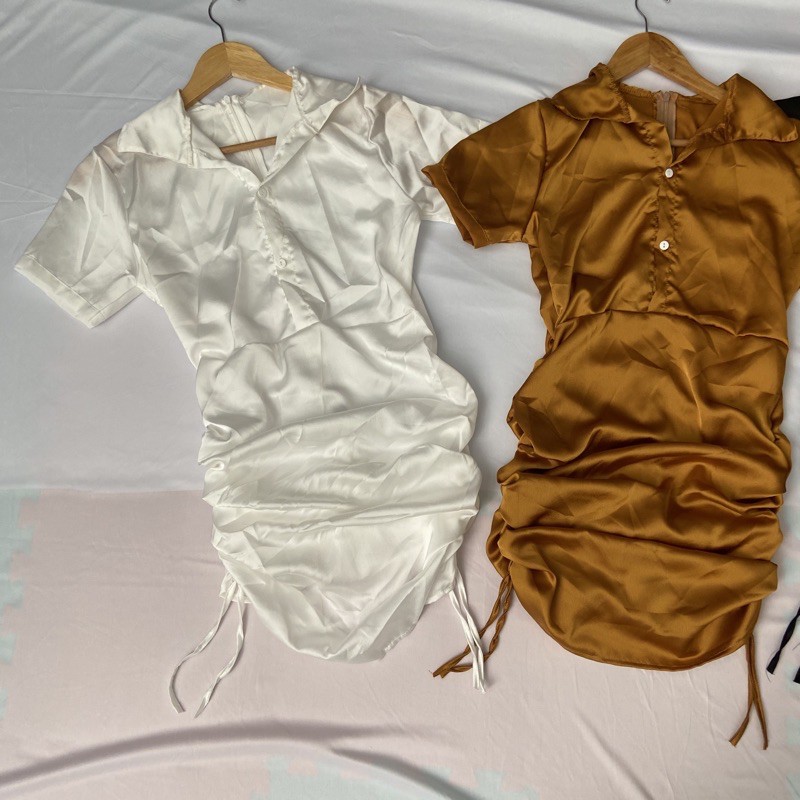 Váy đầm nữ body cổ sơ mi ngắn tay nhún hai bên hông chất lụa satin mềm mát, mặc tôn dáng thích hợp đi tiệc, đi chơi | BigBuy360 - bigbuy360.vn