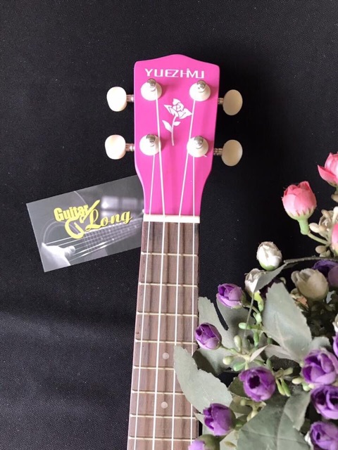 Đàn Ukulele Kitty Hồng 350