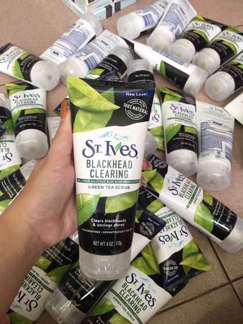 Sữa Rửa Mặt Tẫy Da Chết ST.Ives