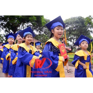 Quần áo cử nhân cho các bé