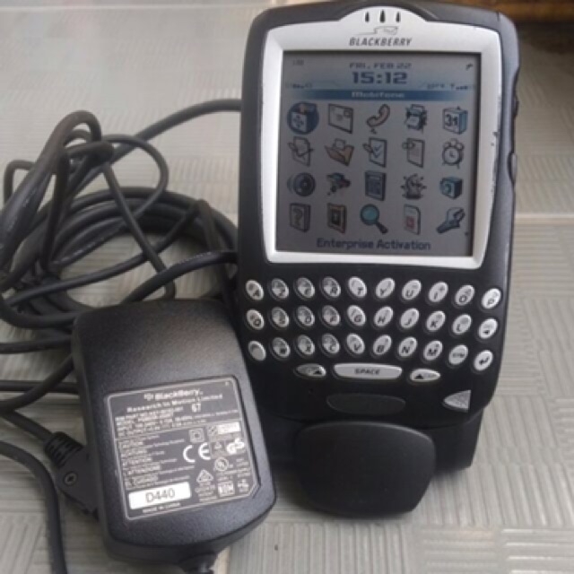 [Blackberry 7730] Còn mơi nguyên zin, nhiều nhà mạng