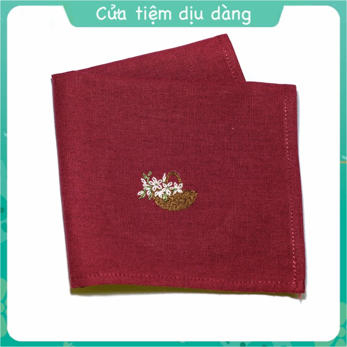 Khăn tay  vải linen thêu thủ công - mẫu Giỏ Hoa