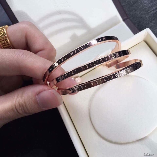 Vòng DanielWellington full box cao cấp
