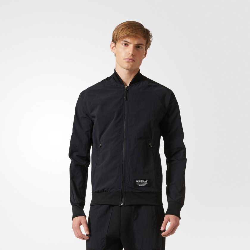 Áo khoác gió Adidas NMD TRACK JACKET sẵn size XS á