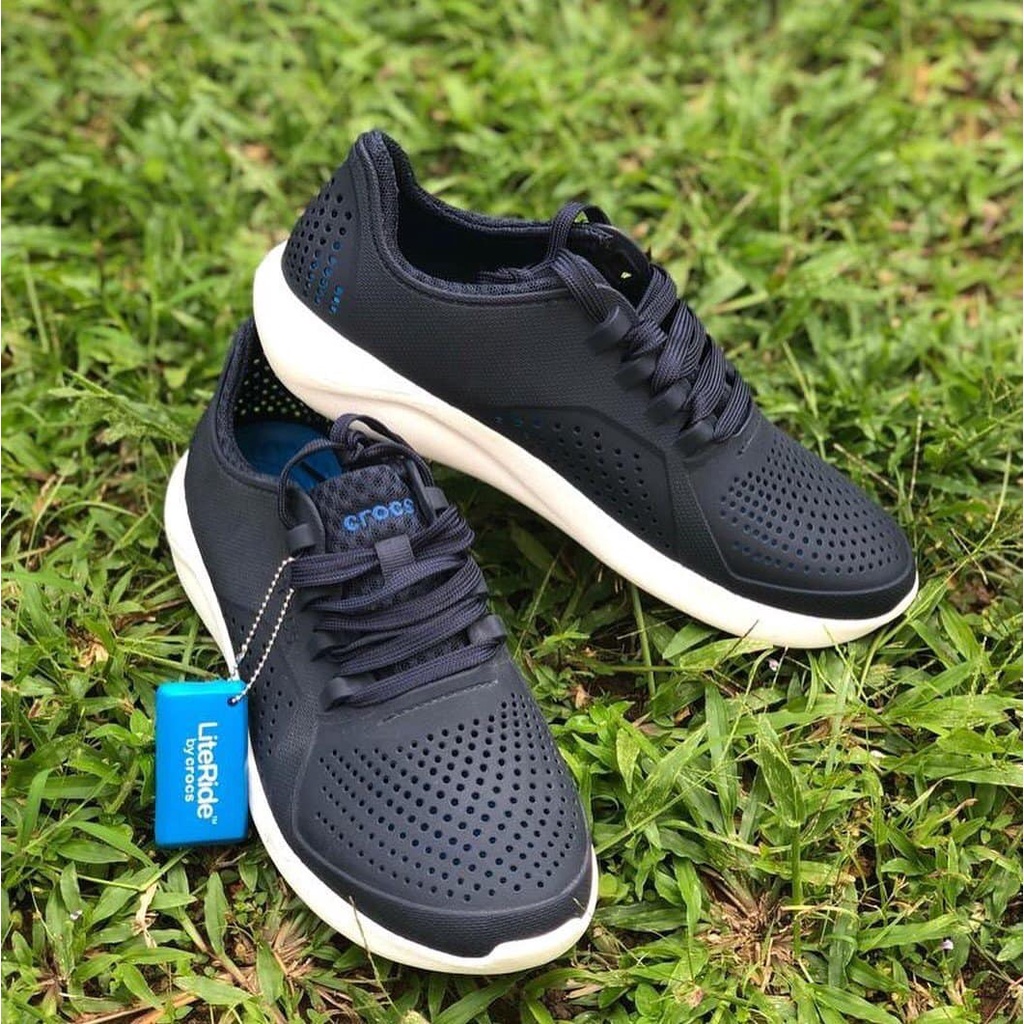 Giày Nhựa Nam Buộc Dây - Siêu Chống Thấm Nước, Chống Trơn, Giày Xuất Xịn Nam Nữ Màu Đen Tuyền Literide Pacer