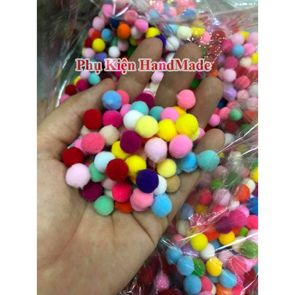 Pom pom 1cm 18k/100c màu ngẫu nhiên