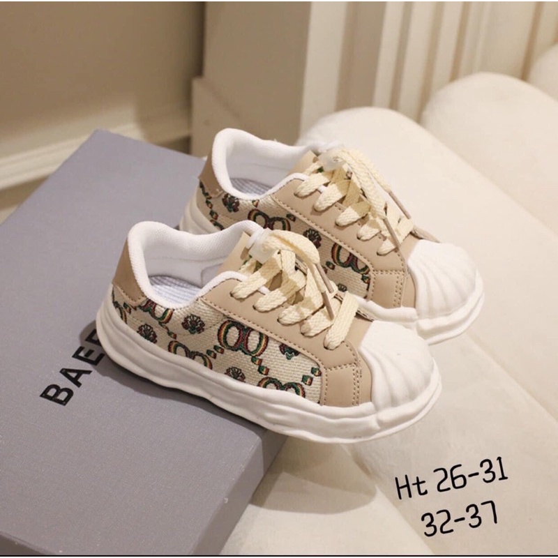 Giày thể thao mẹ và bé sz 26-37
