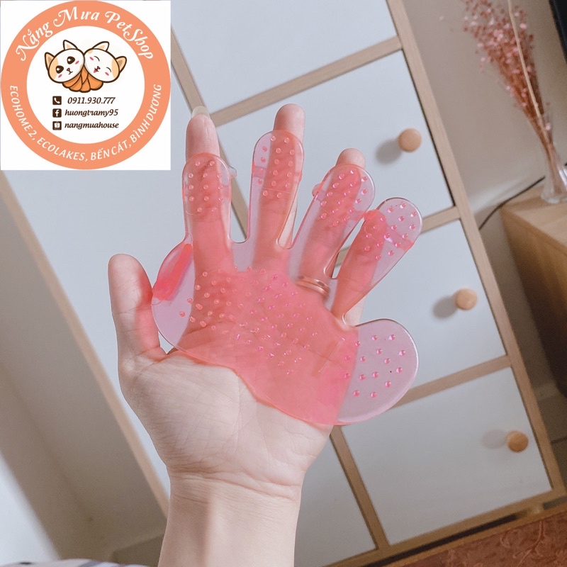 Bàn tay vuốt lông tắm massage cho chó mèo