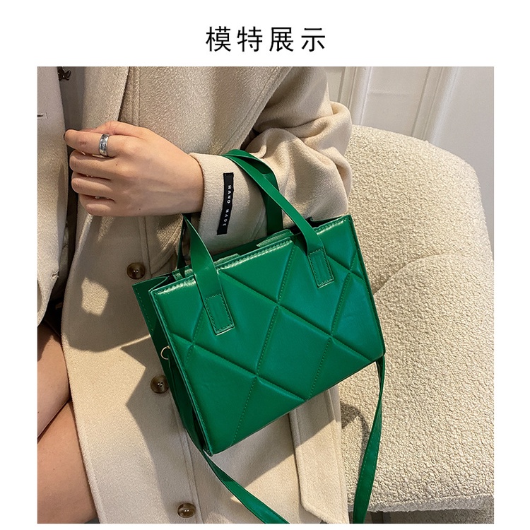 Túi xách JASMIN NOIR chần bông họa tiết caro hình vuông nhỏ đơn giản thời trang dành cho nữ