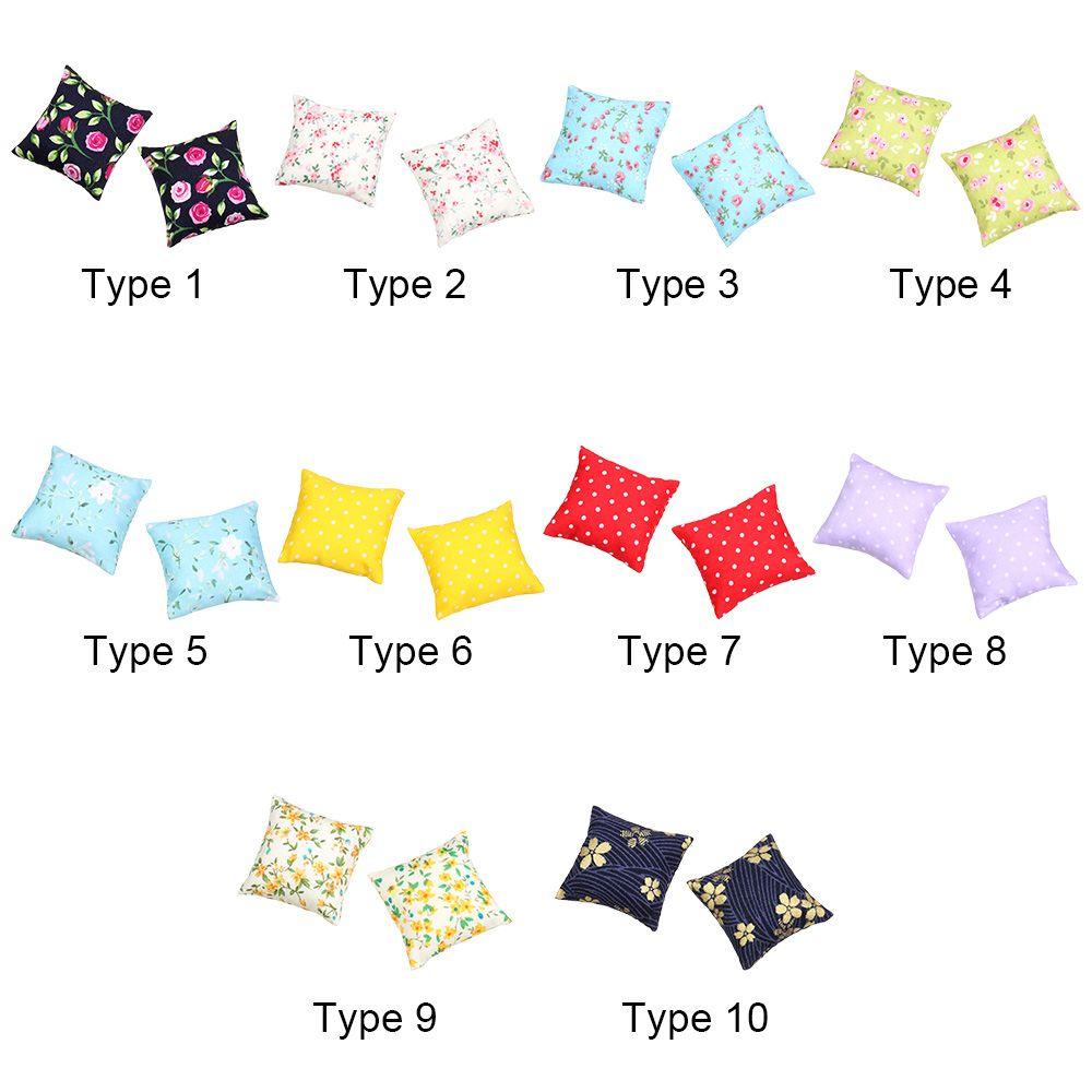 Set 2 Gối Mini Tỉ Lệ 1: 12 Dùng Trang Trí Nhà Búp Bê