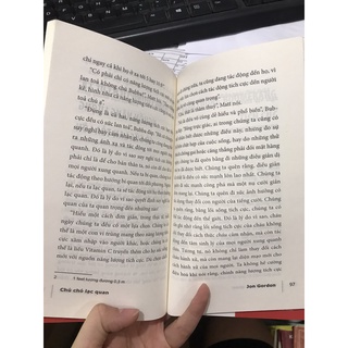 Sách - Chú chó lạc quan