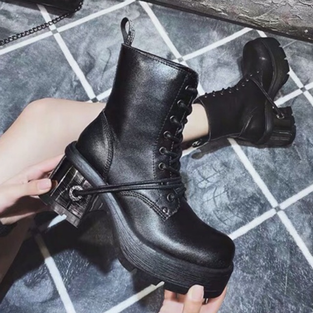 Giày boot nữ martin cổ cao