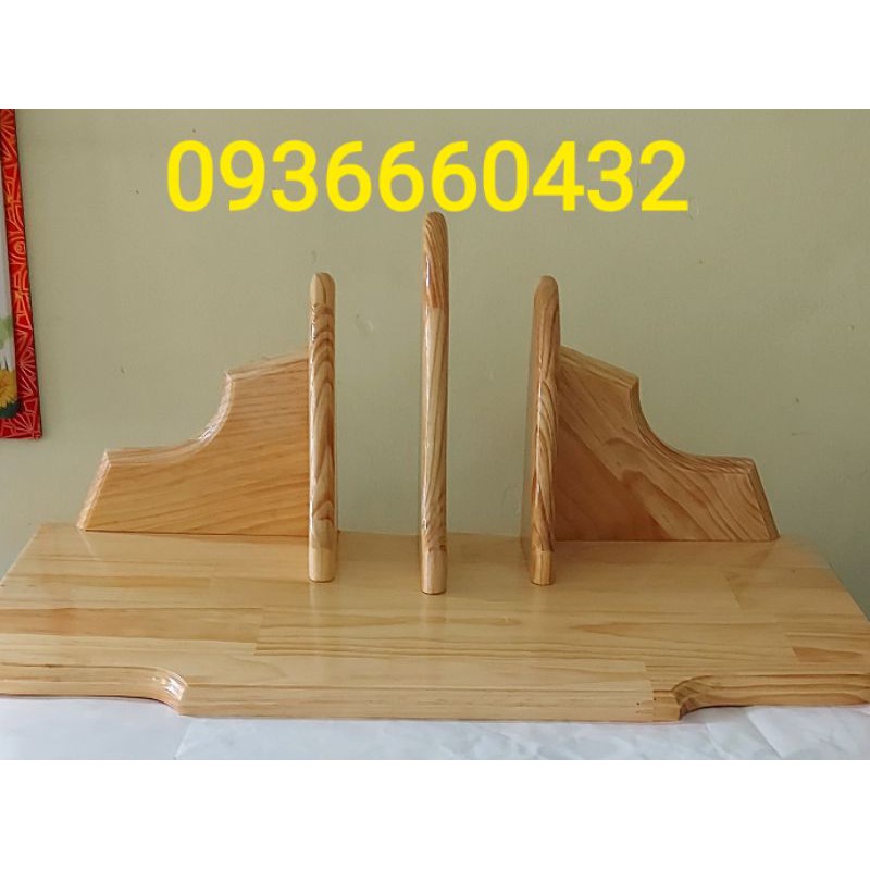 KỆ BÀN THỜ CÔNG GIÁO GỖ THÔNG THẲNG 3 CHÂN ĐỠ KT 60x 25 ĐỂ ĐƯỢC 2 TƯỢNG 40CM 50CM