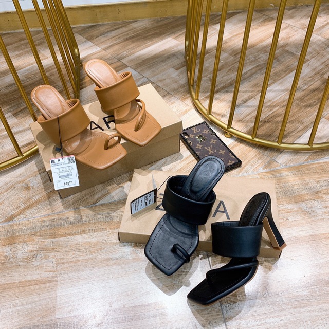 | Hàng Sẵn | Guốc xỏ ngón zara da lỳ về 2 màu đen- kem size 35/38