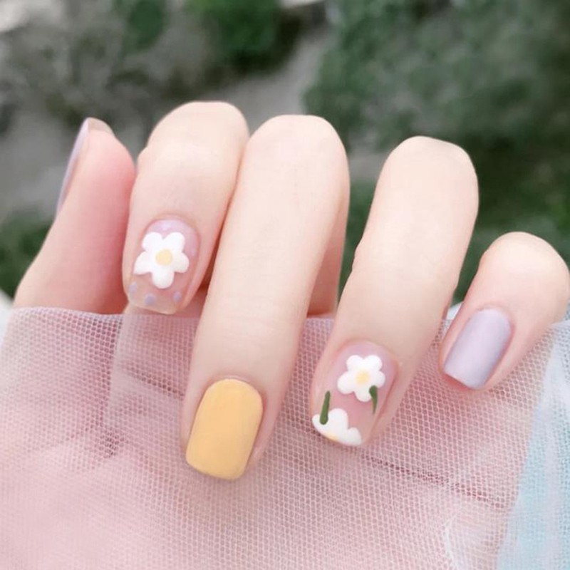 Bộ 24 Móng Tay Giả Hình Hoa Xinh Xắn