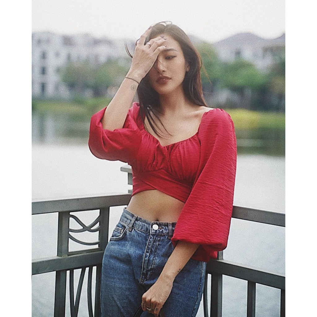 Áo croptop tay dài thắt nơ sau lưng - Chất liệu vải đũi thoáng mát