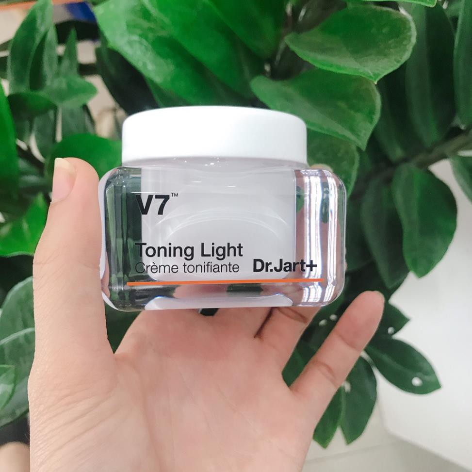 [AUTHENTIC] Kem dưỡng V7 Toning Light  (Mẫu Mới) Full Size 50ml | BigBuy360 - bigbuy360.vn