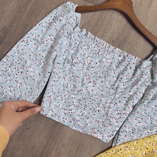 Áo croptop hoa nhí - Hình thật