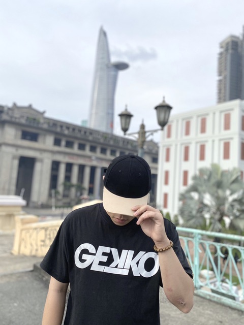Nón kết Basic đen kem