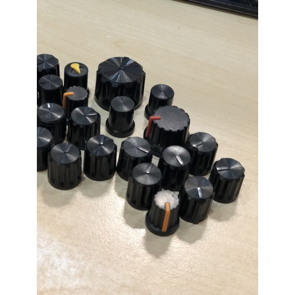 Combo 10 Núm volume nhựa chỉnh ampli, loa kéo nhiều màu
