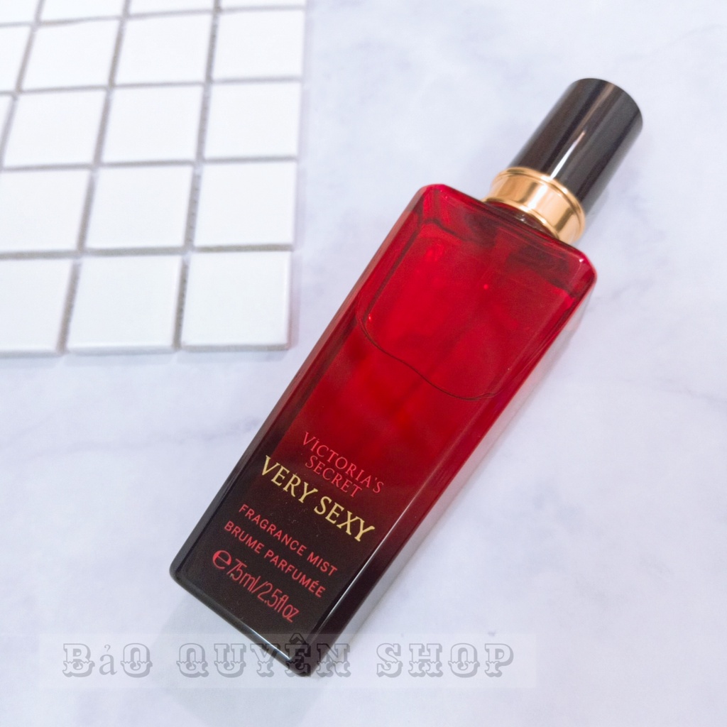 Xịt thơm toàn thân tông nước hoa size mini Victoria's Secret - Very Sexy - Fragrance Mist 75mL