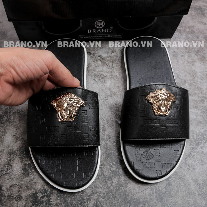 DÉP NAM QUAI NGANG HỌA TIẾT NỔI ĐÍNH LOGO VERSA 2 MÀU TRẮNG ĐEN CỰC ĐẸP
