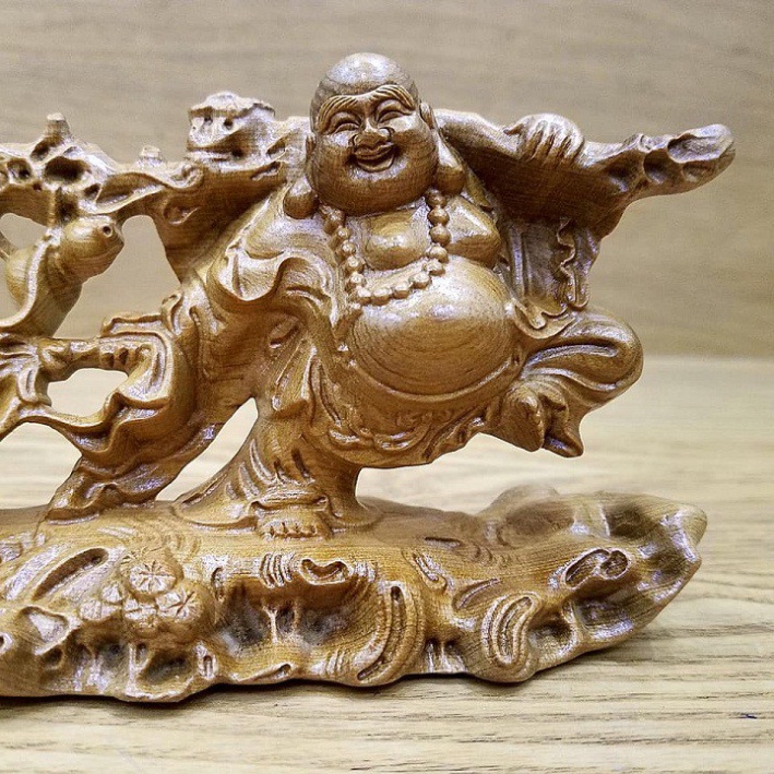 tượng phật di lặc để ô tô bằng gỗ