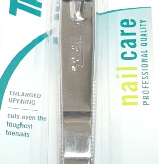 Kềm cắt móng tay 1 cây...