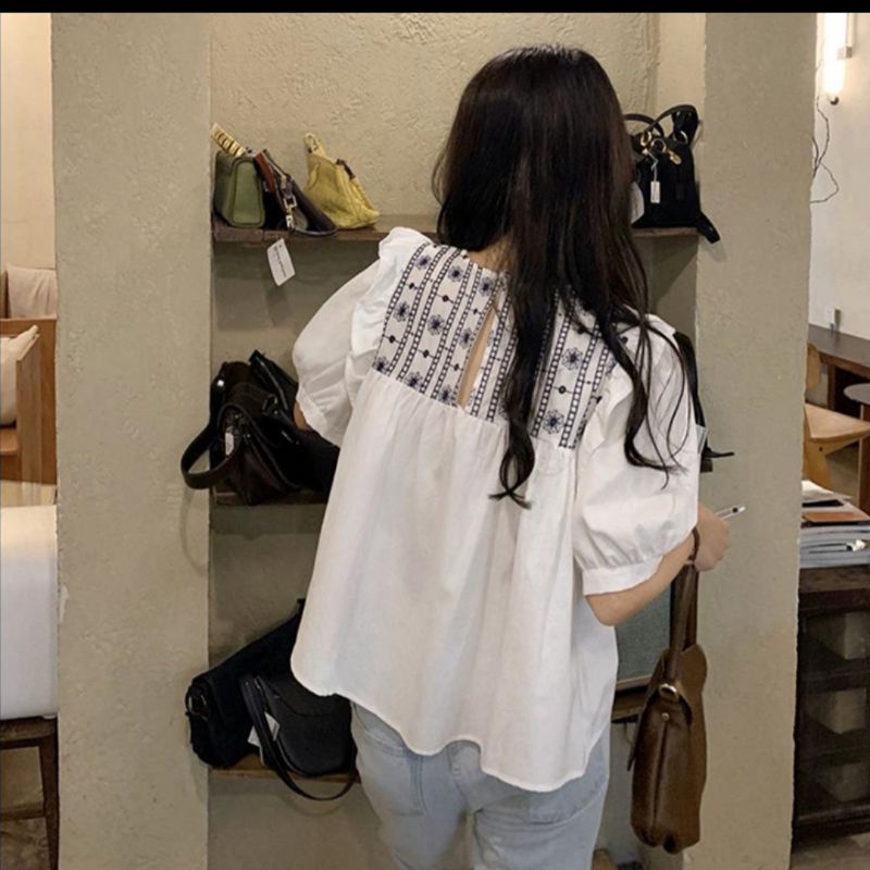 Áo babydoll cộc cổ vuông ngực thêu hoa vintage