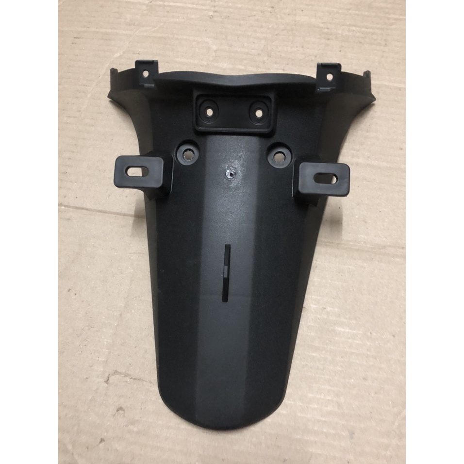 Đuôi vè sau xe Elizabeth FI mã VUA