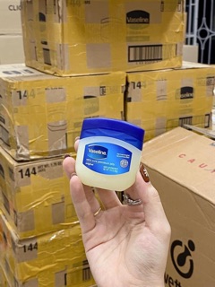 Sáp nẻ Vaseline Mỹ