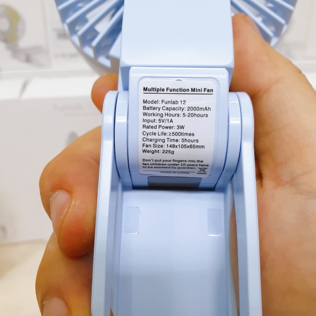 Quạt sạc mini Yoobao F12 2000mAh
