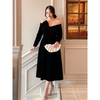 Đầm nhung thiết kế