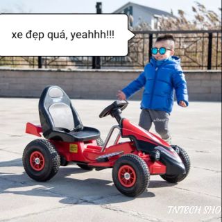 Xe điện thể thao F1 cho bé cực sang chảnh